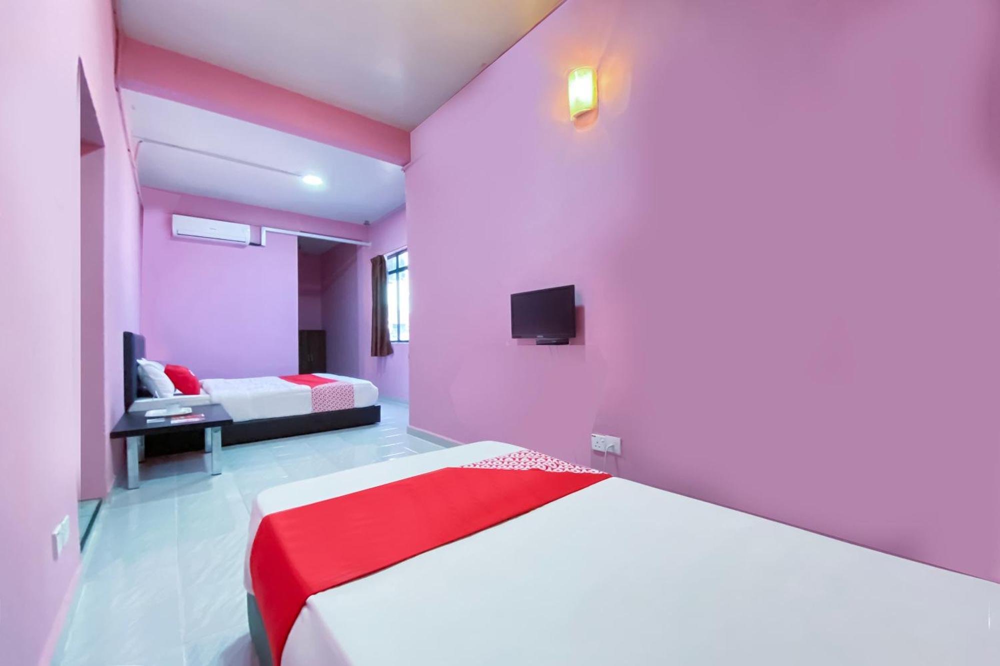 OYO 90039 Coop Hotel Kangar Buitenkant foto