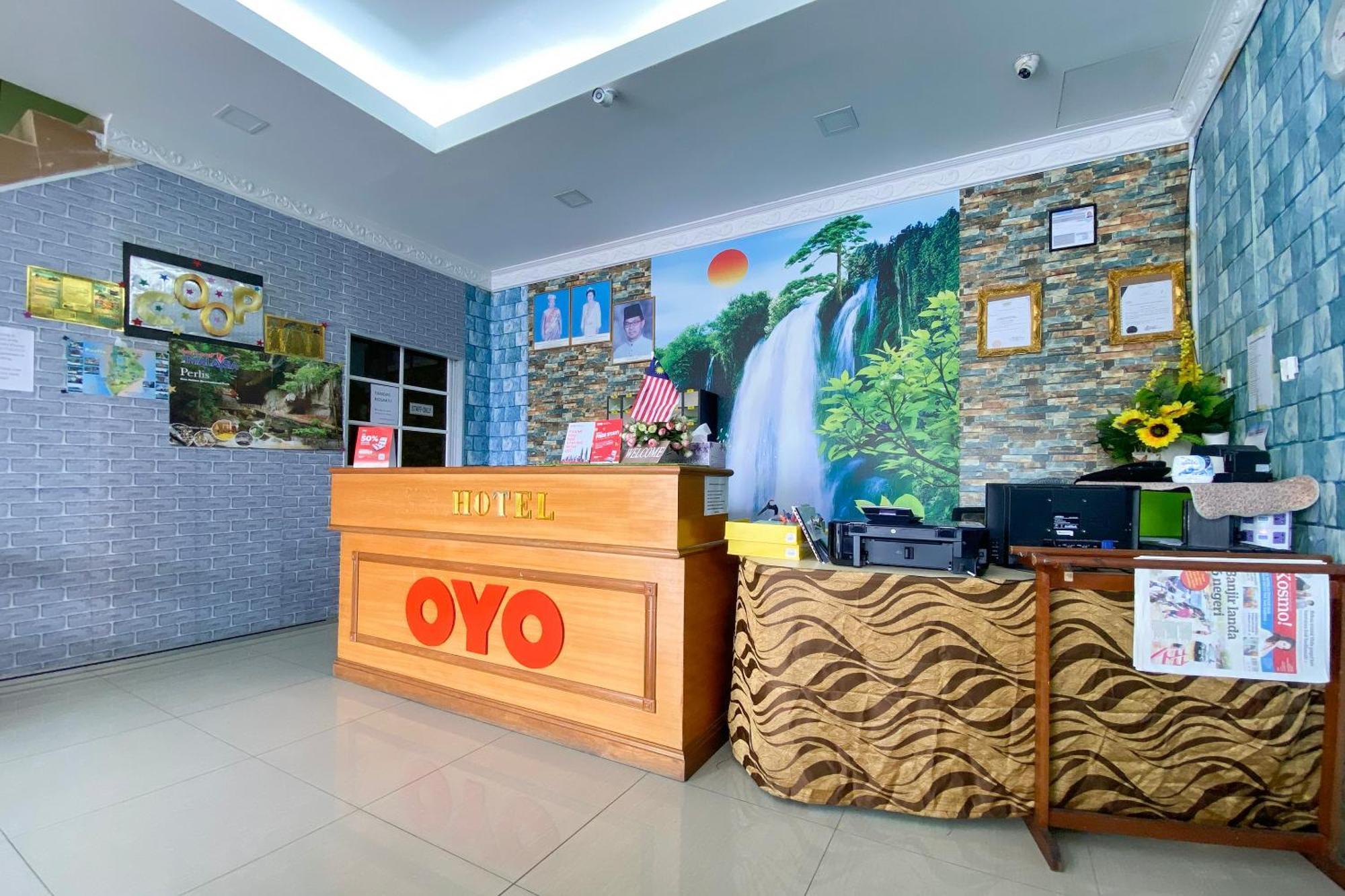 OYO 90039 Coop Hotel Kangar Buitenkant foto