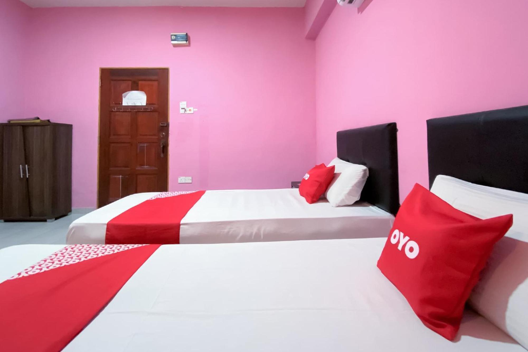 OYO 90039 Coop Hotel Kangar Buitenkant foto